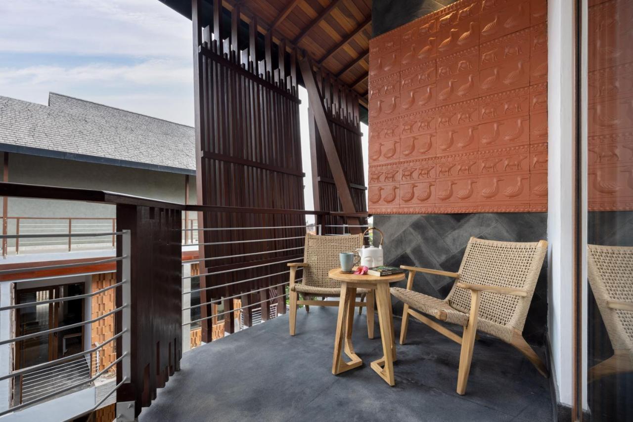 Mokko Suites Batubelig Canggu Exterior foto